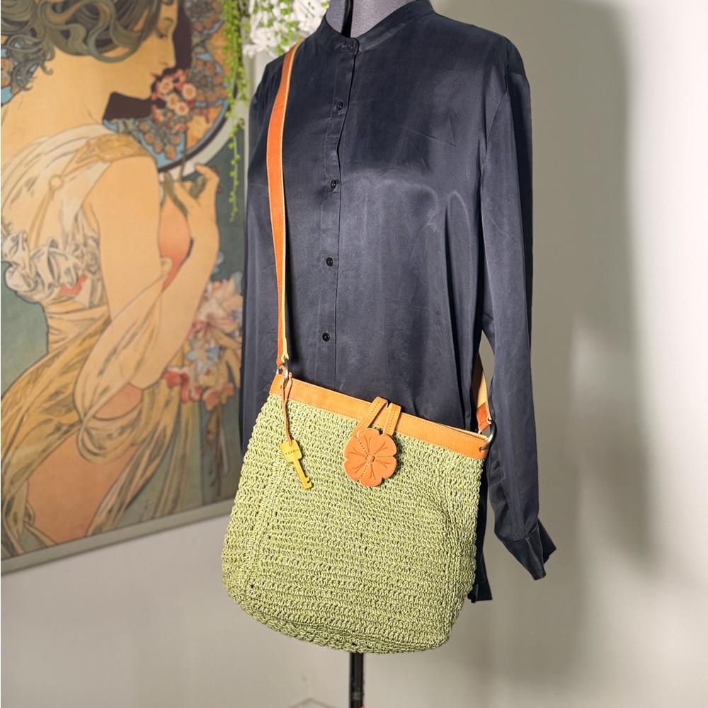 Y2K Vintage Green Woven Crochet Shouder Crossbody Bag w/ Tan Leather Details